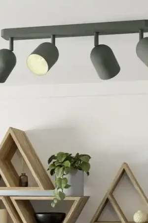 Plafoniera verde con 4 faretti orientabili moderna eglo tilston Ultima Occasione