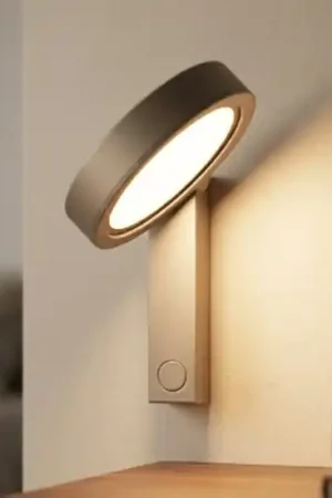 Applique da comodino vivida noxs sabbia orientabile led cct dimmerabile presa usb Occasione