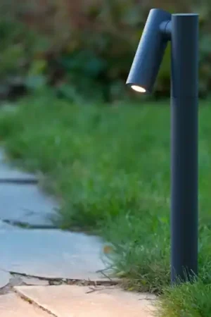 Ultime Pezzi Lampione da giardino ip65 led 5w 3000k con spot luce orientabile