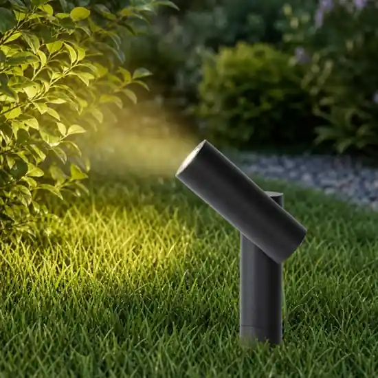 Acquista Ora Faretto con picchetto da prato giardino orientabile led 3000k ip65