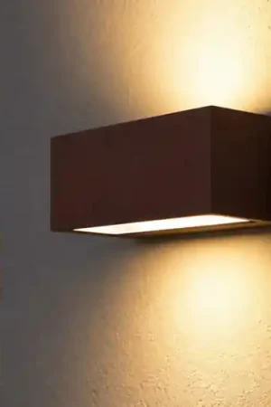 Bestseller Applique rettangolare per esterno balcone moderna corten top light spa