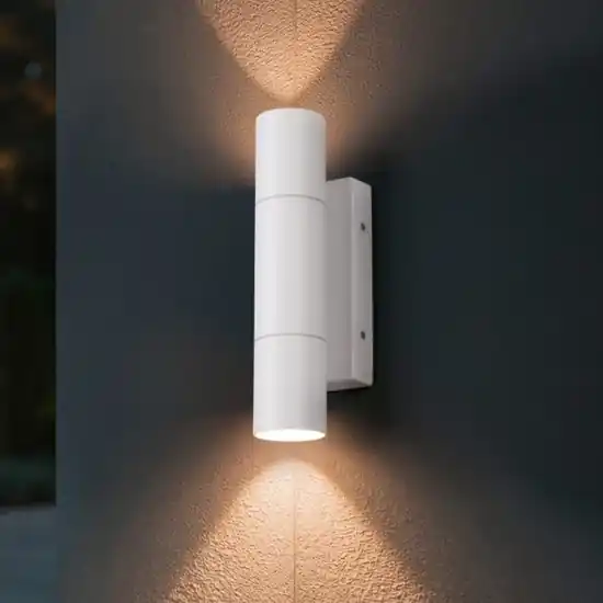 A Buon Prezzo Applique da esterno bianco anti corrosione 2 luci ip65