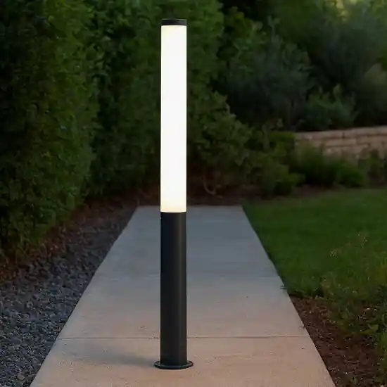 Lampione alto per giardino moderno design grafite led 31w 4000k ip65 Promozione