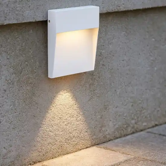 Segnapasso led da esterno bianco 3w 3000k ip65 Occasione