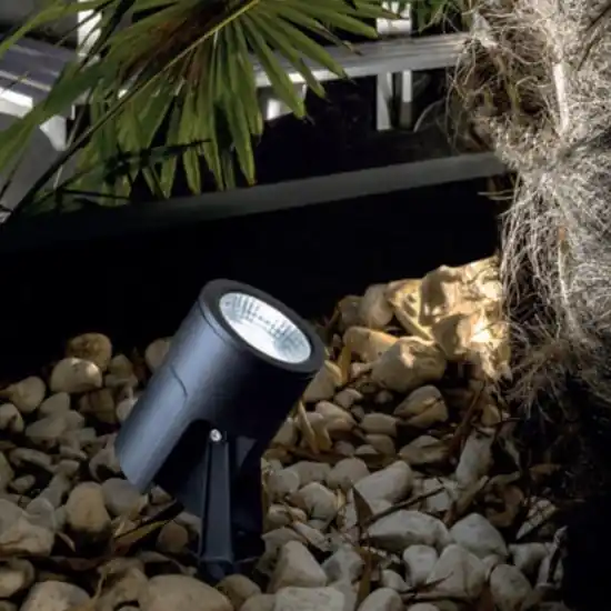 Prezzo Di Fabbrica Faretto nero da giardino con picchetto led 7w 3000k ip65