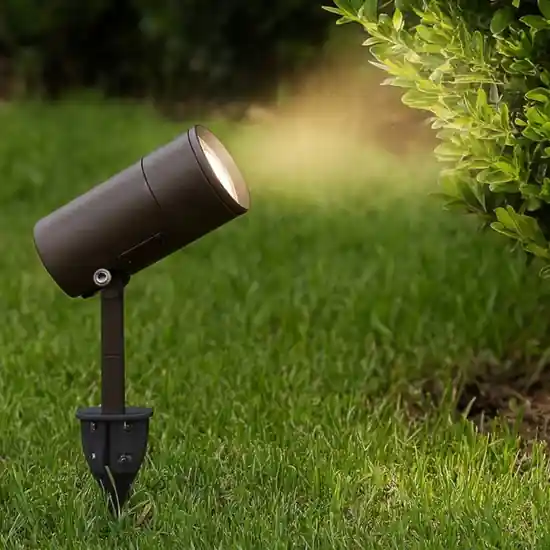 Acquista Ora Faretto per esterni corten con picchetto led 12w cct ip65