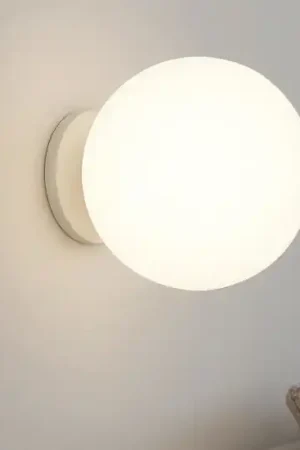 Promozione Applique da parete moderna sfera vetro bianco affralux potiri
