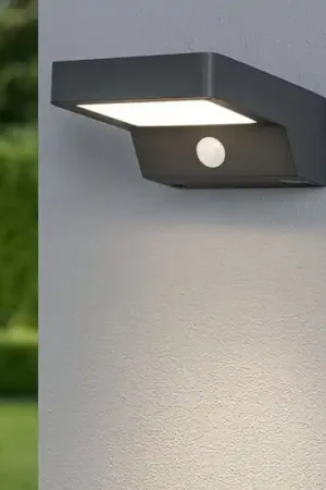 Applique a luce solare da esterno con sensore movimento 5w 3000k Ultime Pezzi