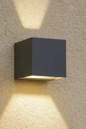 Applique cubo da esterno antracite moderna led 6w 3000k anti corrosione Offerta Lampo