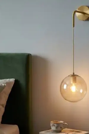 Applique da parete a sospensione oro ambra per comodino Di Tendenza