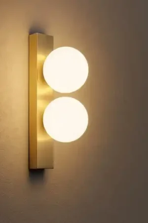 Applique led 6w ping pong ap2 ideal lux ottone sfere vetro bianco opaco Solo Oggi