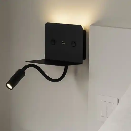 Applique da comodino per camera da letto moderna nero presa usb mensola due luci Vendita Finale