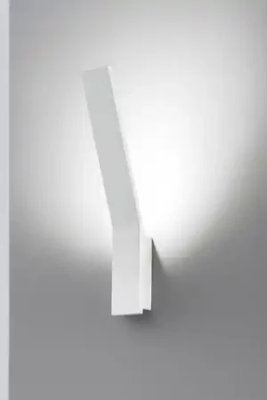 Applique led moderna 22w 3000k nera stilnovo lama Promo Stagionale