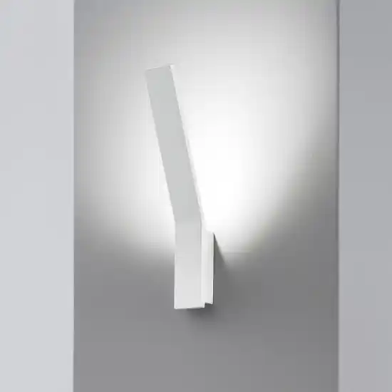 Applique led moderna 22w 3000k nera stilnovo lama Promo Stagionale