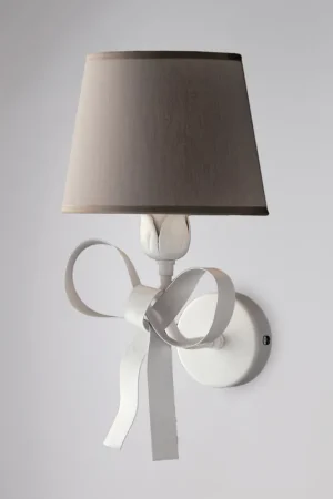 Applique da parete moderna in metallo con decorazione shabby paralumi in pvc - 42W - IP20 Must-Have