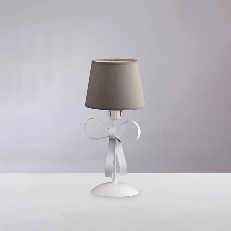 Abat-jour moderna in metallo con decorazione shabby con paralumi in pvc - 42W - IP20 A Buon Prezzo