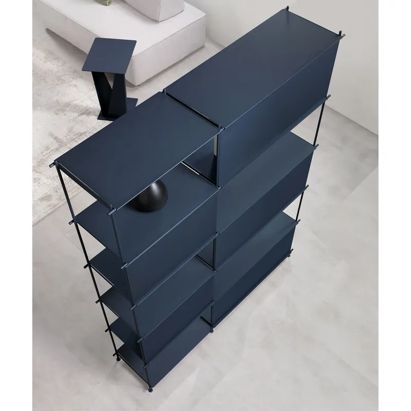 Libreria componibile moderna in acciaio con varie scaffalature a vista Spedito Oggi