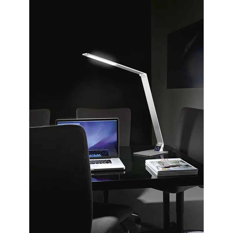 Super Prezzo Lampada da scrivania a LED dimmerabile e orientabile in metallo design moderno - 12W - Lumen 900 - 3000k-4000k - IP20