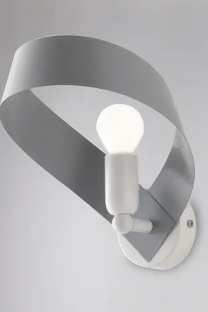 Applique da parete con struttura in metallo dal design moderno ed elegante - 40W - IP20 Economico