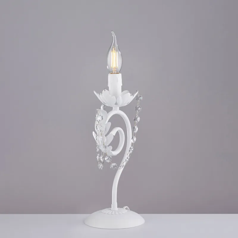 A Buon Prezzo Lampada da tavolo in metallo con strass dalle linee classiche - 40W - IP20