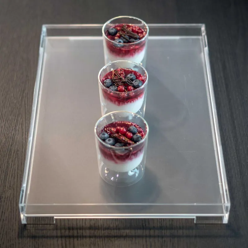 Vassoio medio dal design minimale con bordi rialzati in materiale plastico Prezzo Conveniente
