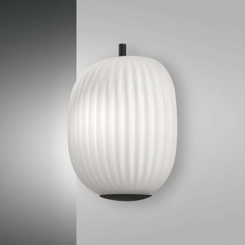 Lampada da parete con diffusore in vetro soffiato dallo stile moderno - 40W - IP20 Soddisfatti O Rimborsati