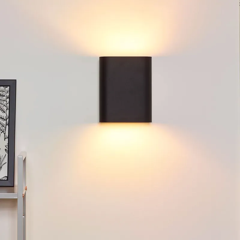 Applique da parete in acciaio dal design moderno ed elegante - 9W - 20 Più Venduto