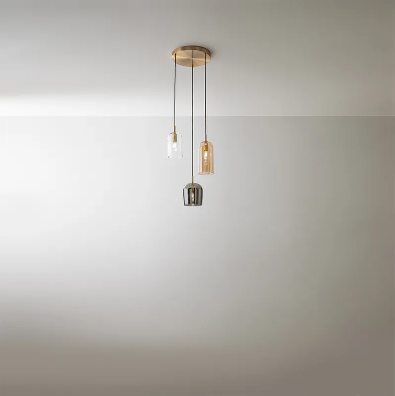 Acquista Ora Lampada a sospensione con 3 diffusori in vetro dal design moderno ed elegante - 40W - IP20