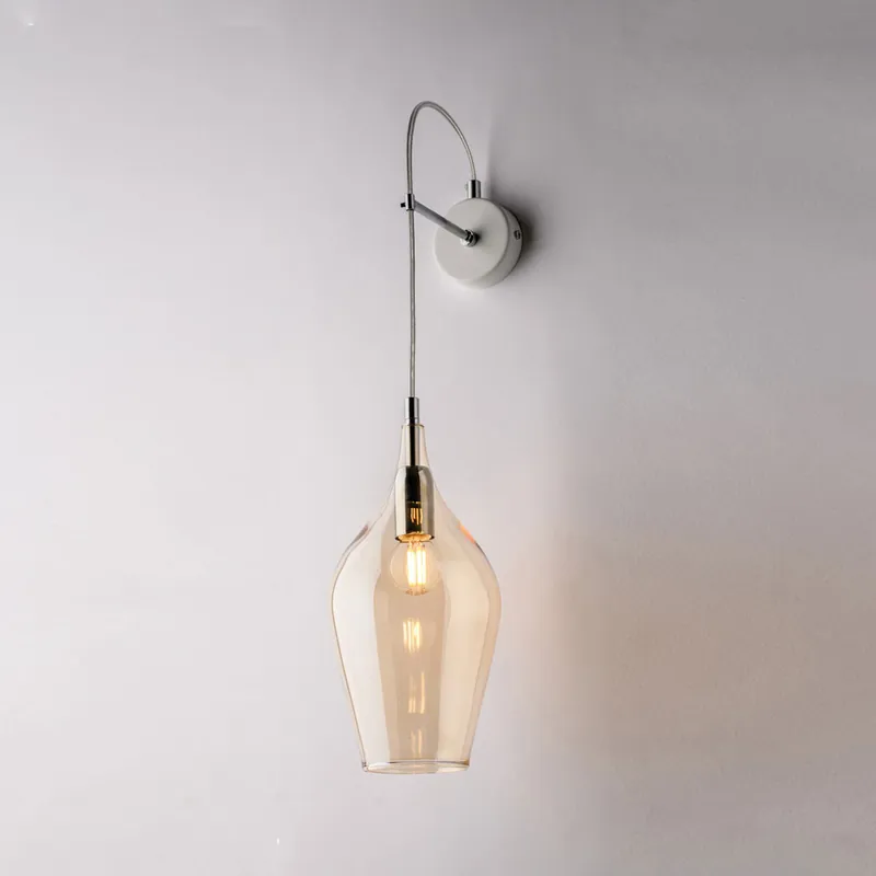 Compra Oggi Stesso Lampada da parete con singolo diffusore in vetro dal design moderno ed elegante - 42W - IP20