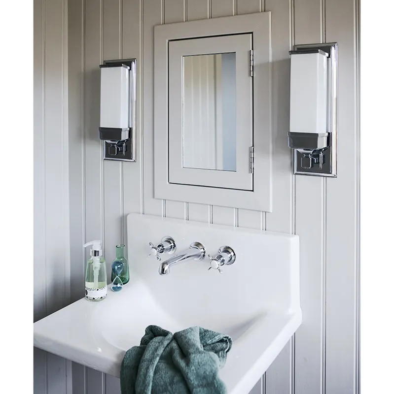 Applique a parete in acciaio per bagno lampadina a led G9 con diffusore in vetro - 3W - IP44 Compra Online