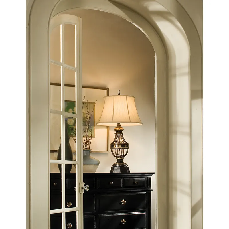 Popolare Lampada da tavolo classica in acciaio con paralume in tessuto a 1 luce - 60W - IP20