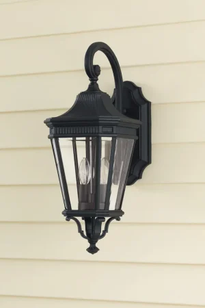 Ordina Subito Lanterna da parete rustica media in alluminio con diffusore in vetro a 2 luci - 60W - IP44