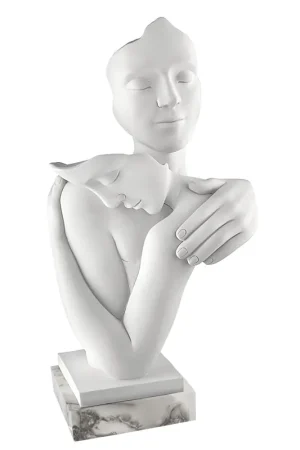 Acquista Ora Scultura grande in marmorino dal design moderno