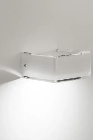 Compra Online Applique moderna con diffusore in plexiglass con 1 lampadina - 8W - IP20