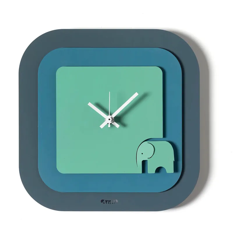 Quantità Limitata Orologio da parete quadrato moderno in metallo con dettaglio decorativo elegante