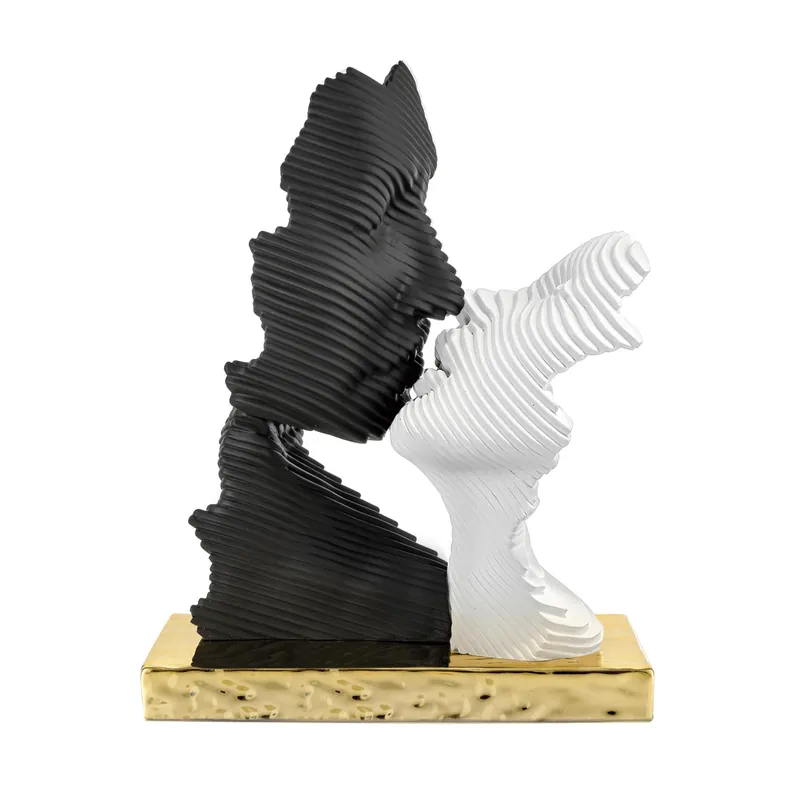 Scultura in marmorino grande con base oro Bestseller
