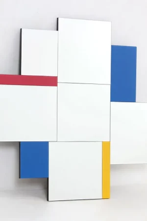 Specchio da parete dal design moderno Sintesi 80x75 Nuova Collezione