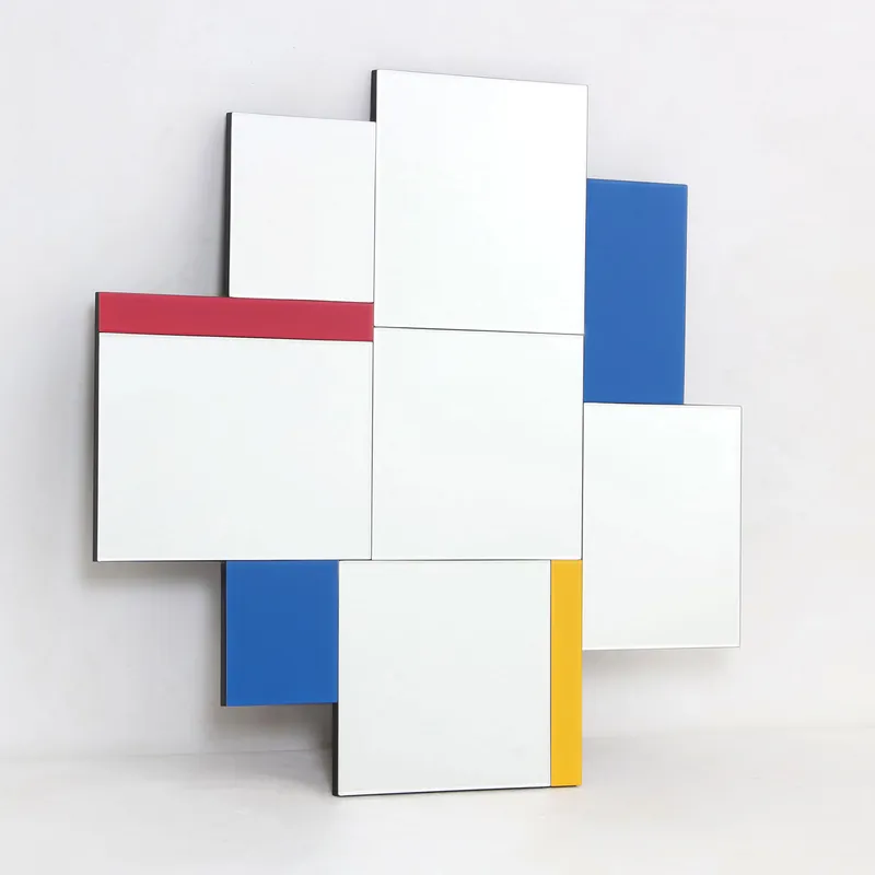 Specchio da parete dal design moderno Sintesi 80x75 Nuova Collezione
