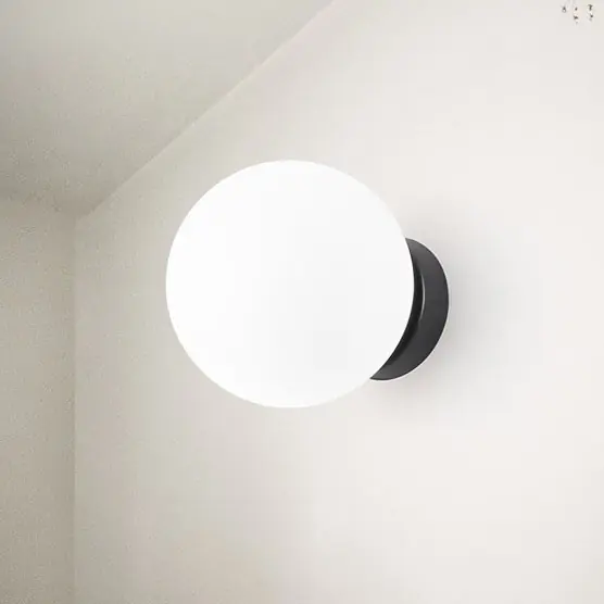 Offerta Limitata Plafoniera moderna con struttura in metallo e diffusore a bocia in vetro - 40W