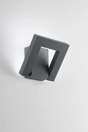 Applique da esterno a led con struttura in metallo e diffusore in acrilico - 12W - Lumen 960 - 3000k-4000k - IP54 Nuovo Arrivo