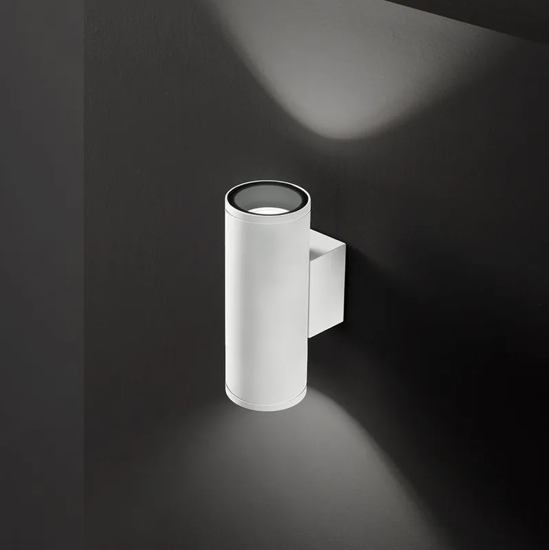 Ultimissimo Modello Applique da parete per esterni in metallo biemissione - 35W - IP65