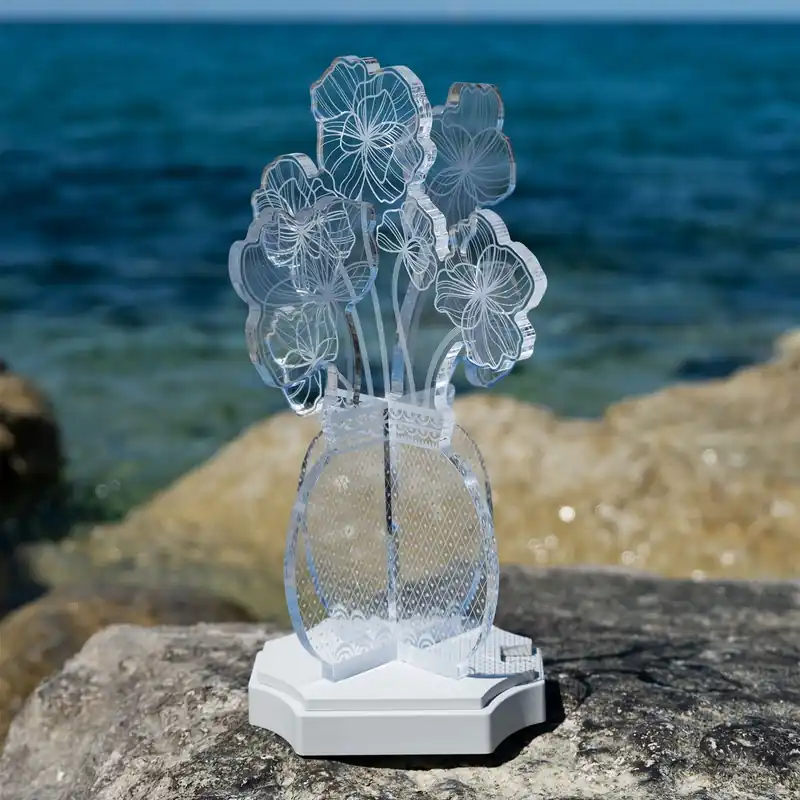 Compra Online Lampada da tavolo ricaricabile a led dal design moderno ed elegante - IP20