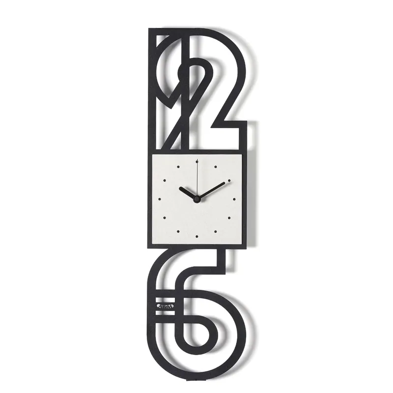 Orologio da parete di design con struttura in metallo Offerta Limitata