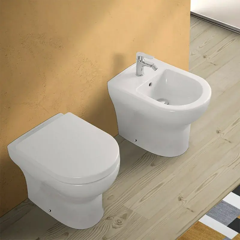 Prezzo Scontato Sanitari filomuro con brida scarico universale e copriwc originale Pestum