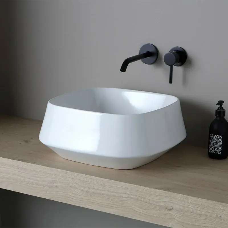 Lavabo da appoggio in ceramica bianco lucido quadrato 42 cm Aris Solo Oggi
