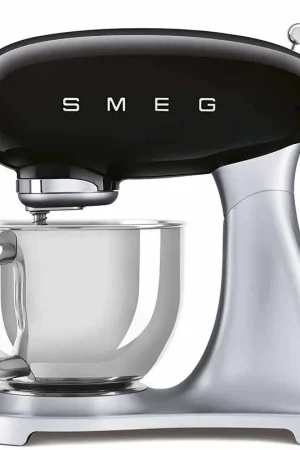 Prezzo Scontato Smeg Impastatrice planetaria Nera Anni 50 SMF02BLEU