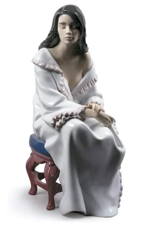 Nao Statua in Porcellana Al Risveglio Lucida H40 cm Offerta Del Giorno