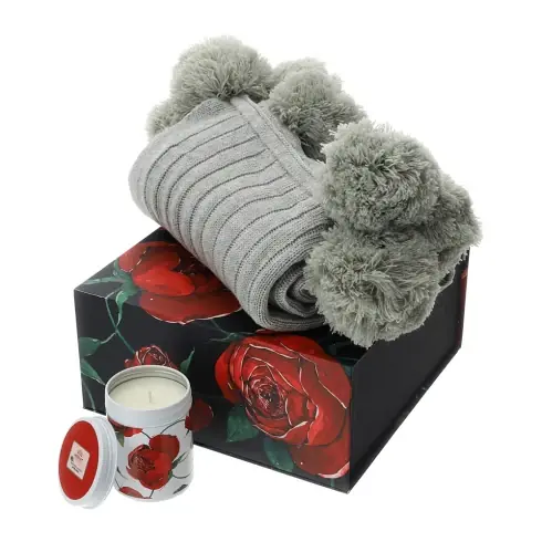 Hervit Candela in Barattolo 200g con Plaid Pom Pom Rose Baccarat Prezzo Conveniente