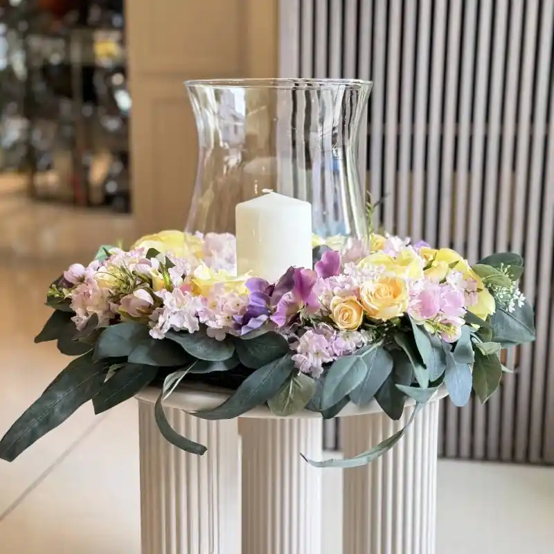 Fiori Di Lena Centrotavola Pasquale con Peonie, Ortensie e Candela Subito Disponibile