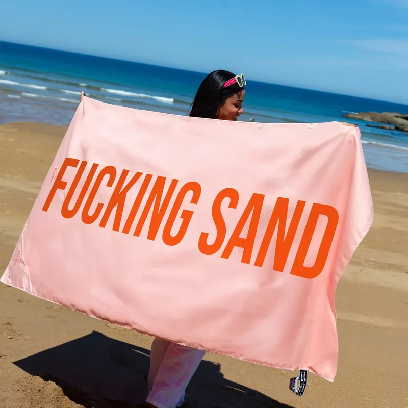Fisura Telo Mare Fucking Sand in Microfibra 180x100 cm con Picchetti Promozione Esclusiva